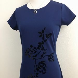 🔴 Black Velvety Floral Blue Maxi Dress